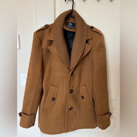 UNISEX DRESSY TAN COAT - Picture 1 of 6